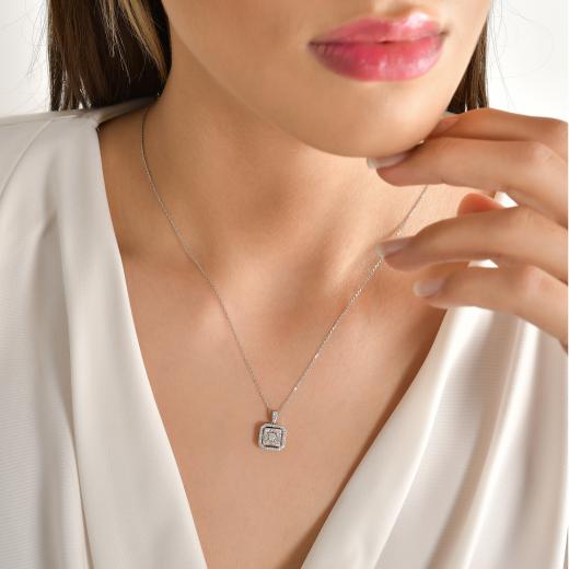 0.45 kt. Diamant-Baguette-Halskette